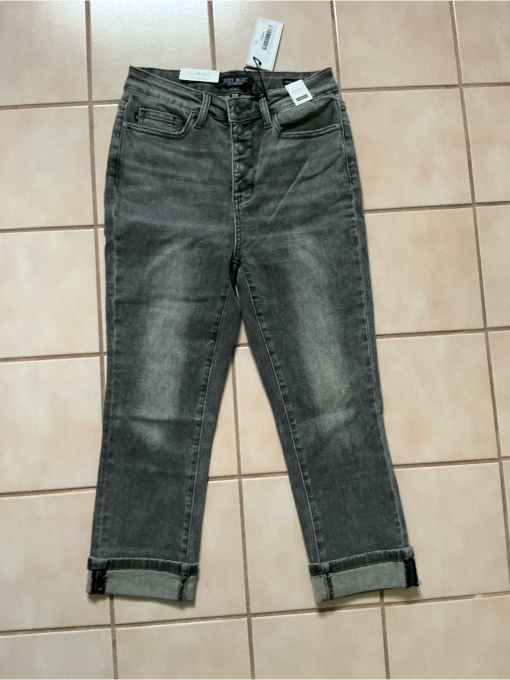 Judy Blue High Waist Button Fly Cuffed Capris Jeans Sz 3/26 NWT! Gray